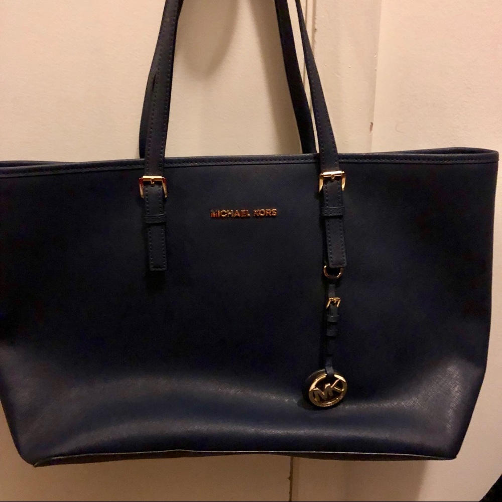 Michael Kors jet set tote